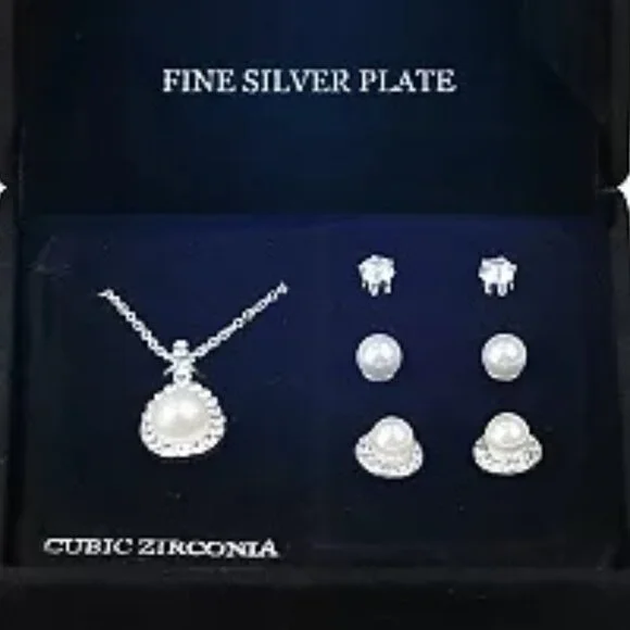 PRIMAVERA 4pc White Pearl/Clear CZ Silver Plated Necklace & Stud Earrings Set - Picture 2 of 3
